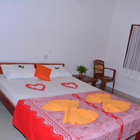 Pleasant Park Holiday Inn Trincomalee Extérieur photo