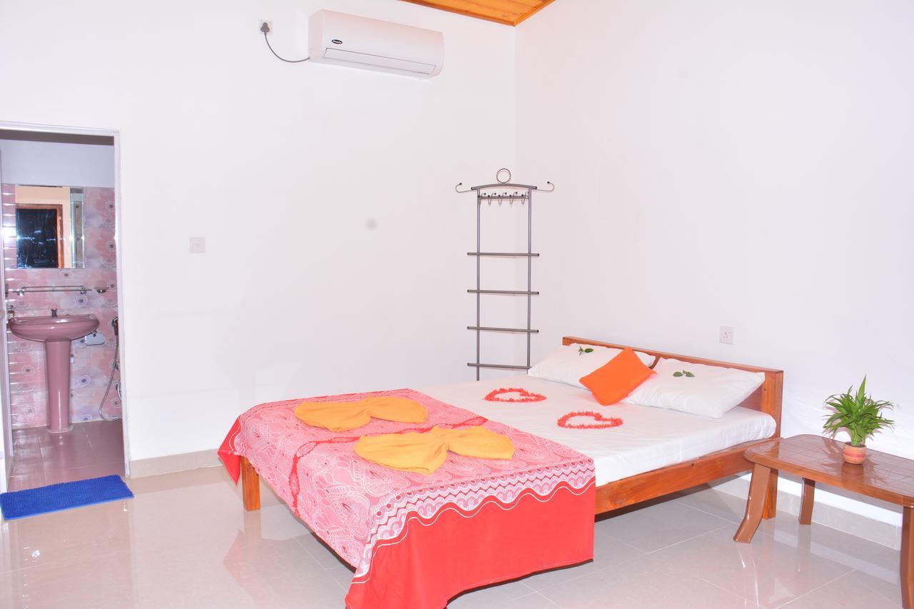Pleasant Park Holiday Inn Trincomalee Extérieur photo